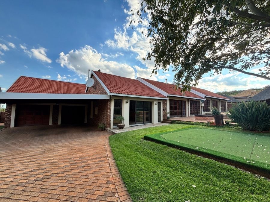 4 Bedroom Property for Sale in Doringkruin North West